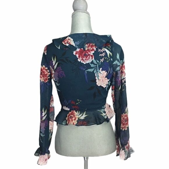 Forever 21 Floral Cropped Wrap Top Size S - Picture 2 of 3